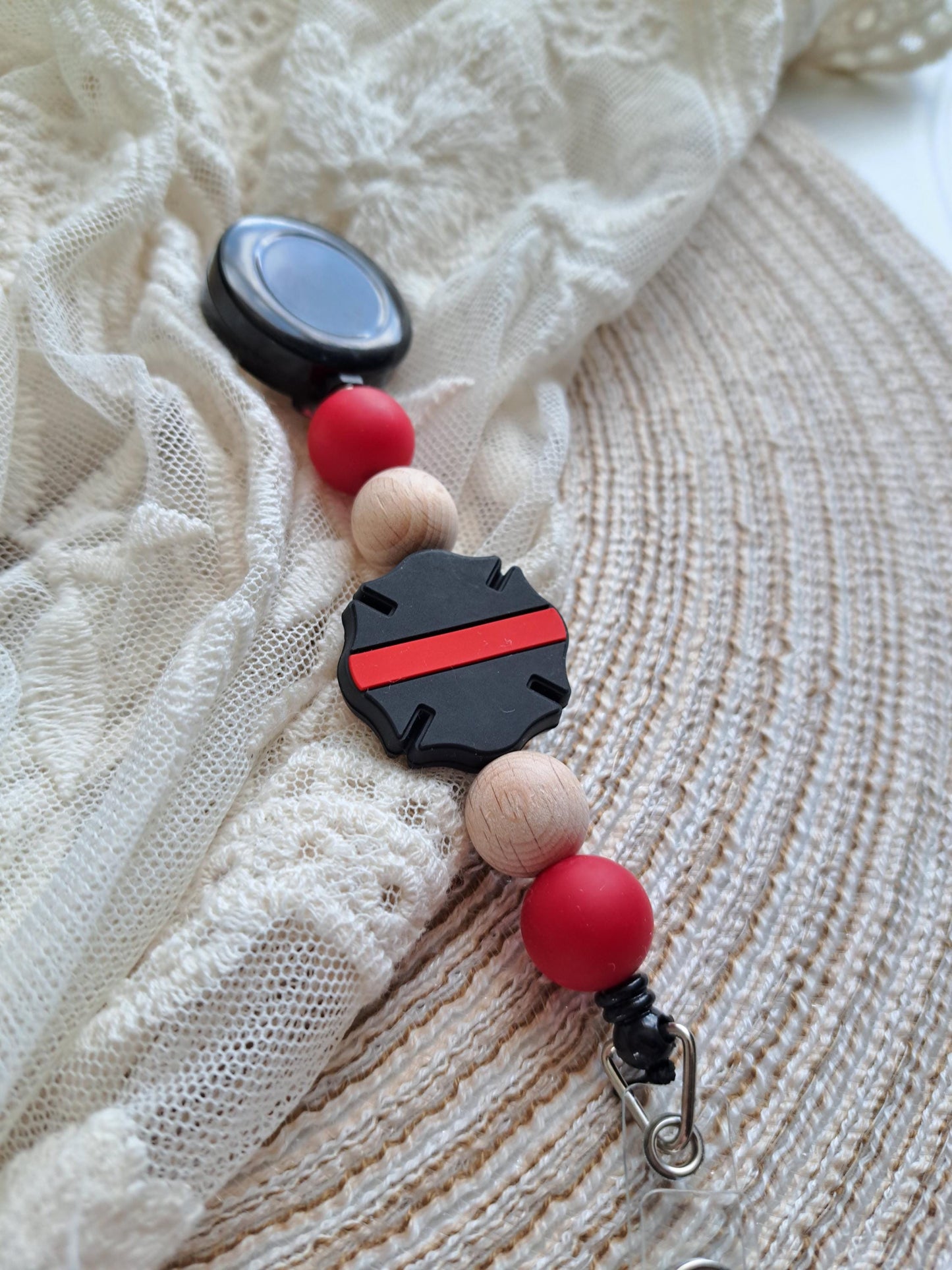 Thin Red Line Badge Reel, Emergency Firefighter, firefighters Appreciation, Badge Holder